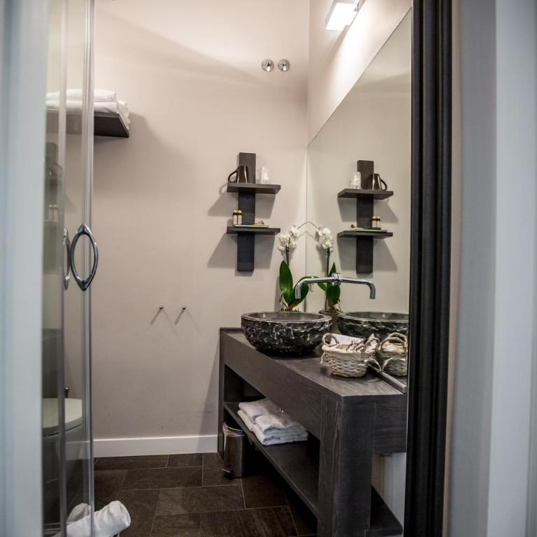 Chic & Town Luxury Rooms Piazza di Spagna - Suite Junior - 2