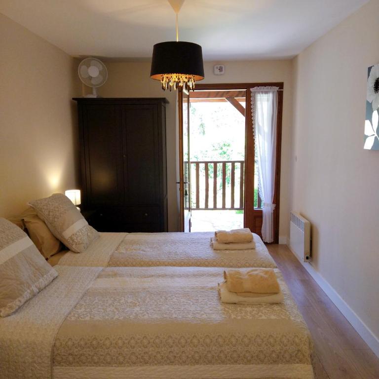 La Colline - Chambre d'hôtes - B&B - Chambre Lits Jumeaux avec Salle de Bains Privative - 1