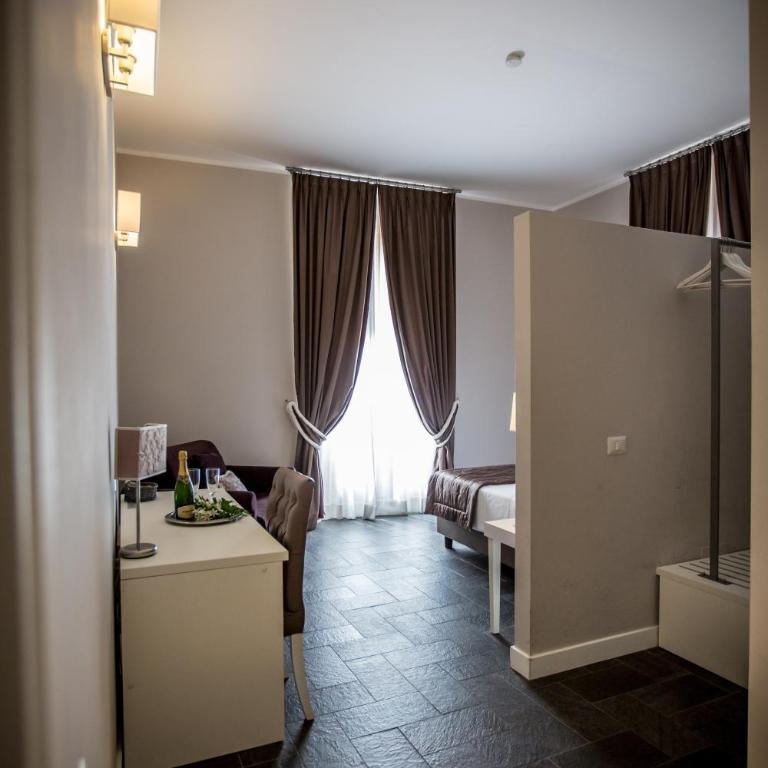 Chic & Town Luxury Rooms Piazza di Spagna - Suite Junior - 12