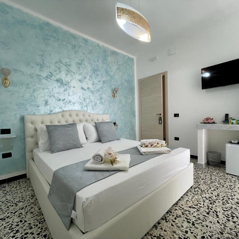 B&B Poesia - Camera King con Balcone - 3
