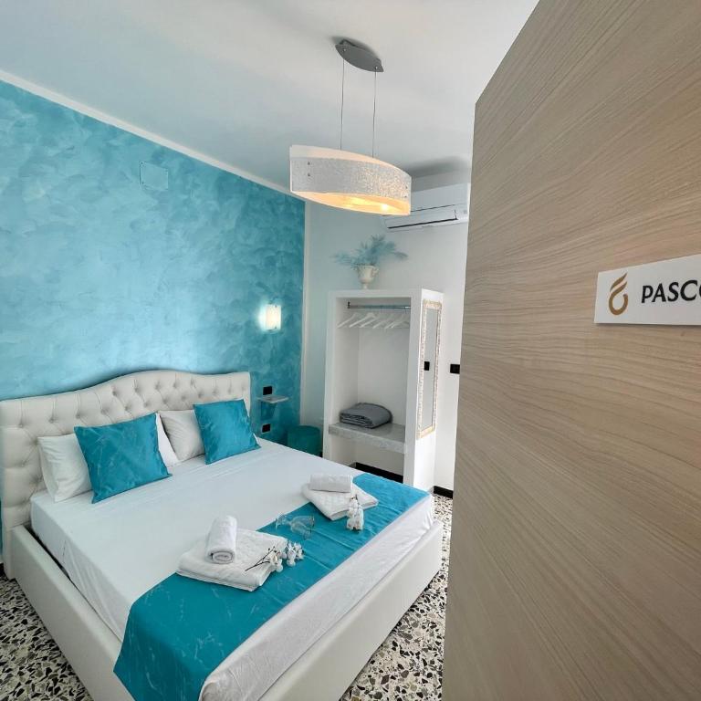 B&B Poesia - Camera Matrimoniale con Balcone - 7