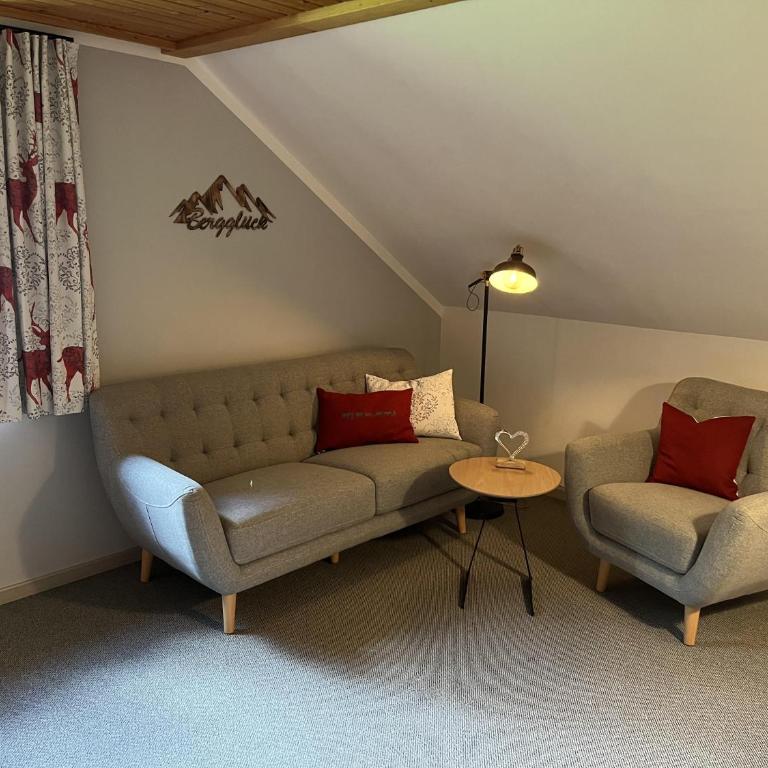 Ferienwohnung Bergglück - Apartment mit 2 Schlafzimmern und Dusche - 3