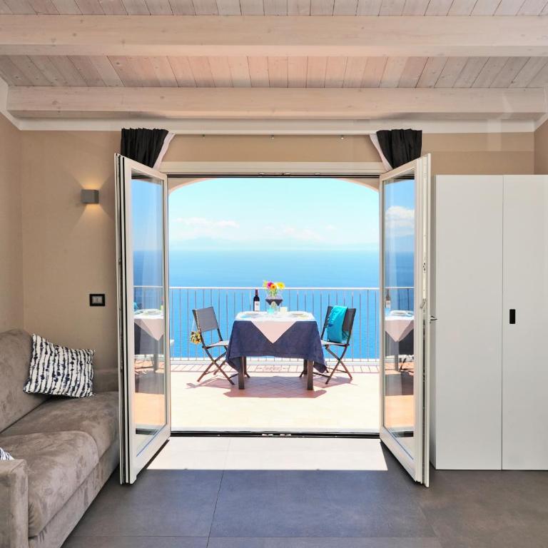 Amalfi Blu Retreat - Deluxe Double Room - 8