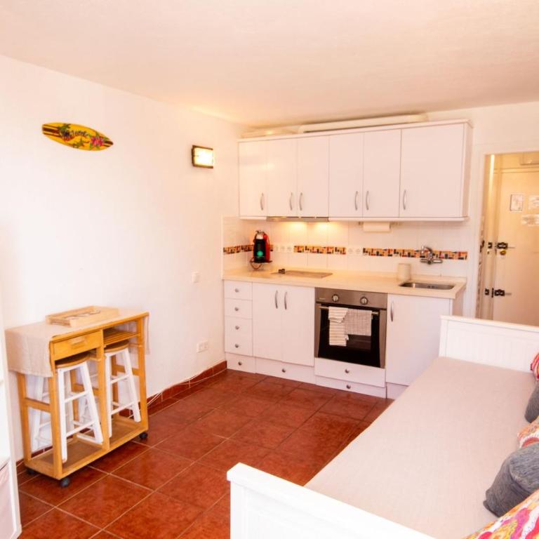 Bella Studio Beautiful Small Studio close to the Beach - Estudio - 5