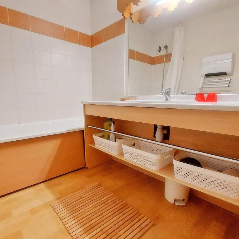 Appartement calme avec piscines chauffée et extérieure - FR-1-624-29 - Appartamento (6 Adulti) - 2