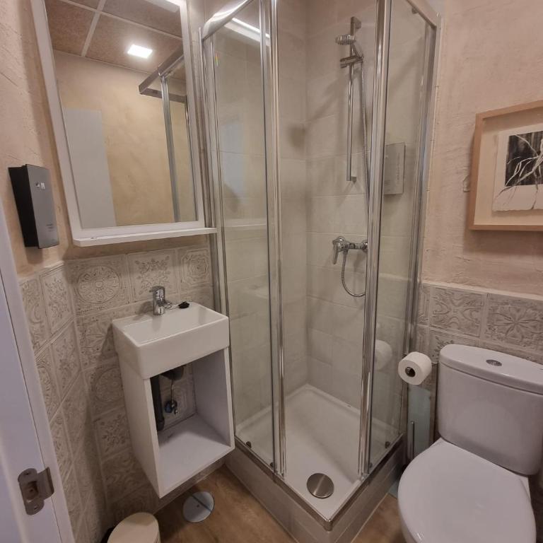 Le Petit Palü- Flora - Double Room with Balcony - 8