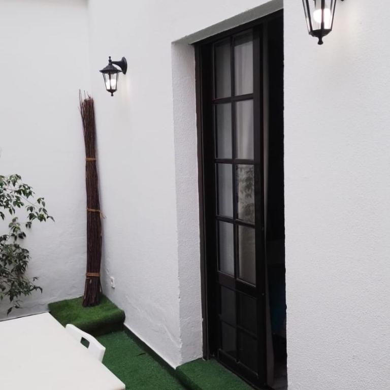 Hotel y Apartamentos Doña Lola - Apartamento Superior - 3