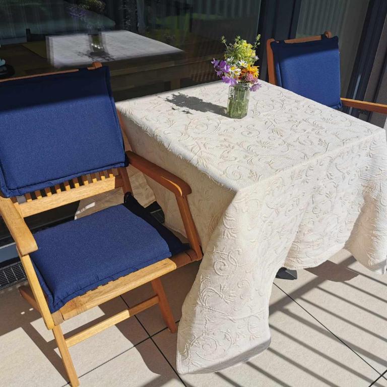 Ferienwohnung Bergsonne mit Sonnenbalkon und Tiefgaragen Parkplatz - Apartment mit 1 Schlafzimmer - 9