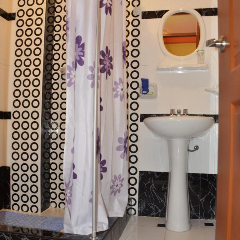 Hostal Sariri - Habitación Doble - 2 camas - 16