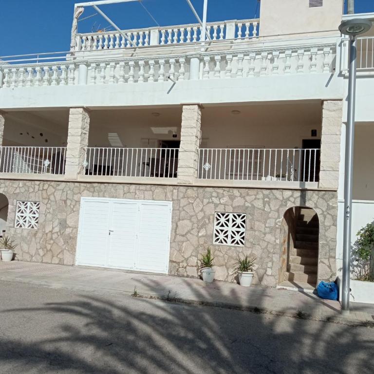 Voramar debaix - Apartamento de 3 dormitorios - 1