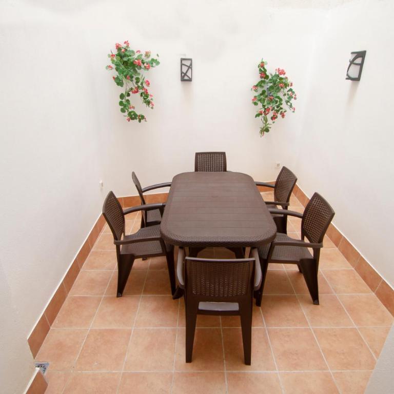 Casa Candy - Three-Bedroom Apartment - 34