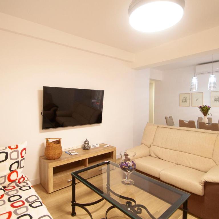 Casa Candy - Three-Bedroom Apartment - 25