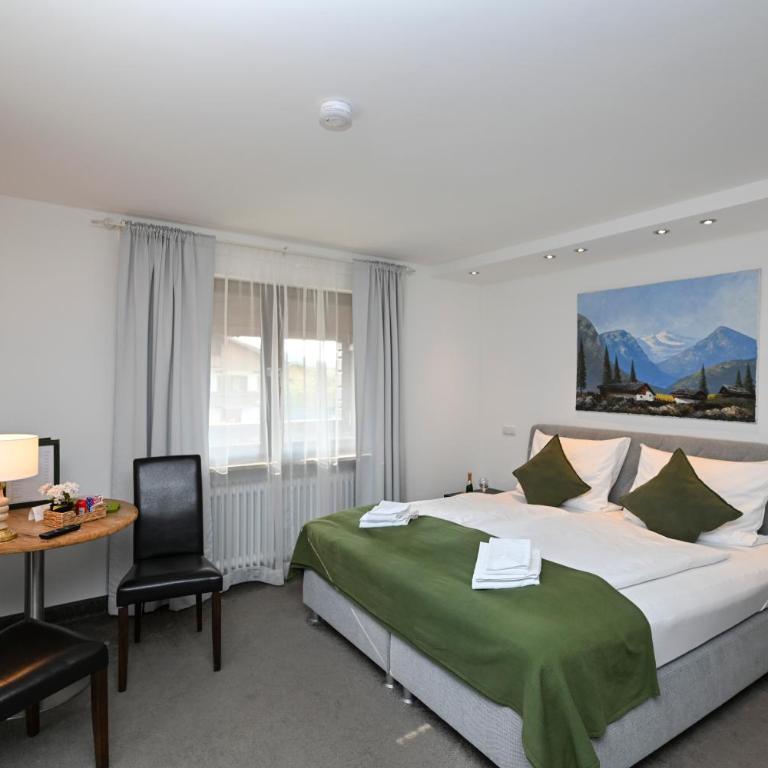 Hardi's Hotel - Superior Doppelzimmer mit Balkon - 1