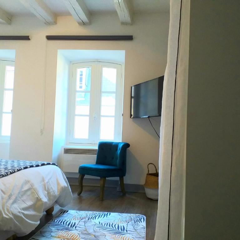 A la Grosse Armée - Dans hôtel particulier, hypercentre avec garage, au calme - Appartement 2 Chambres - 14