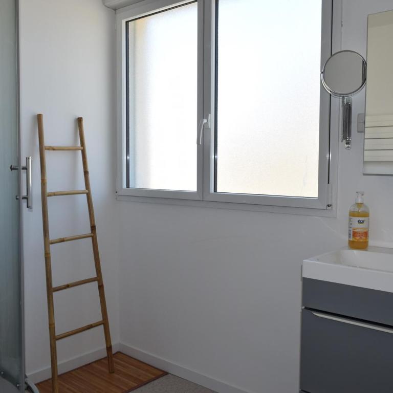 Maison 3 étoiles au centre des Sables d'Olonne avec accès plage, Wifi et garage - FR-1-197-519 - Holiday Home (8 Adults) - 7