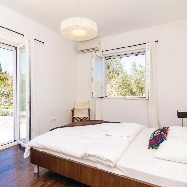 Lovely Home In Radovici With Kitchen - Vikendica sa Tri Spavaće Sobe - 13