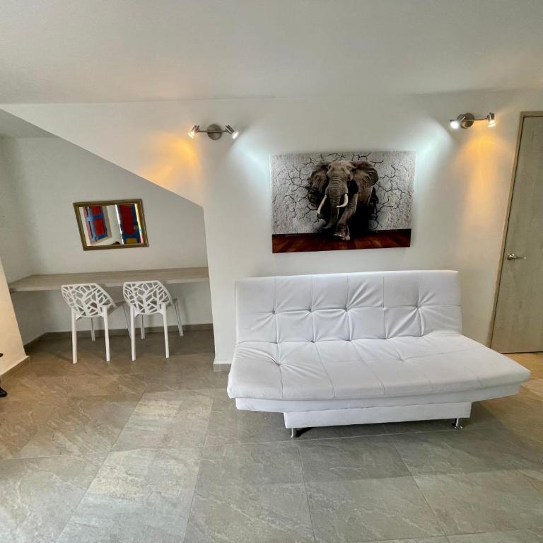 Apto Moderno, Ubicacion Perfecta, a media calle del Malecon y Embalse, a 8 min de la Piedra del Peñol - Apartamento de 2 dormitorios - 9