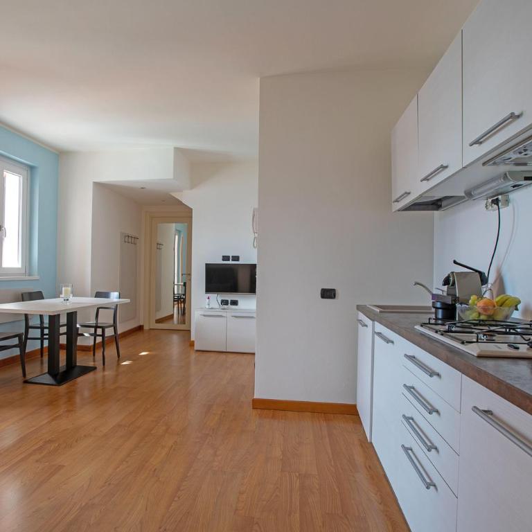 Residence CaFelicita - Apartments Lake View - Infinity Pool - Jacuzzi - Appartamento Superior con 2 Camere da Letto e Vista Lago - 9