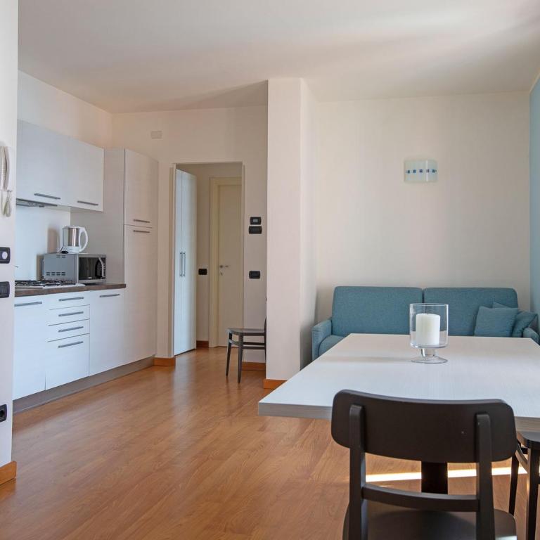 Residence CaFelicita - Apartments Lake View - Infinity Pool - Jacuzzi - Appartamento Superior con 2 Camere da Letto e Vista Lago - 22