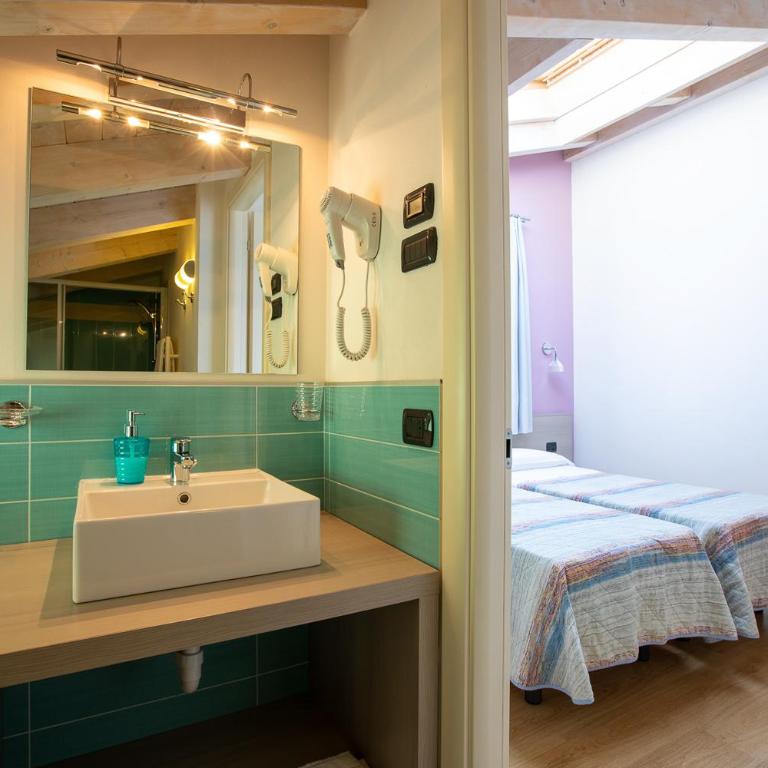 Residence CaFelicita - Apartments Lake View - Infinity Pool - Jacuzzi - Appartamento con 2 Camere da Letto e Vista Lago - Attico - 19