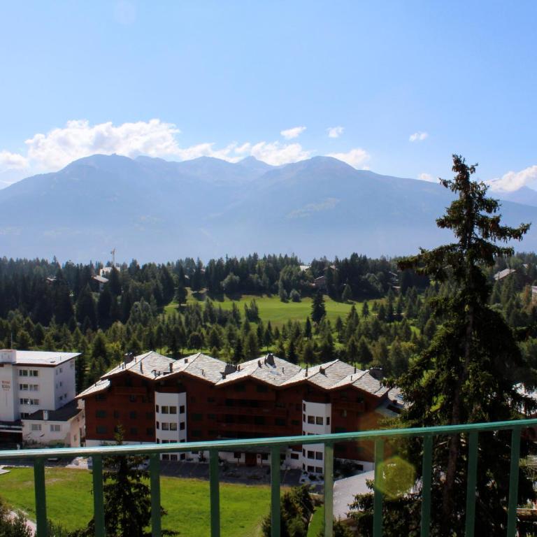 Hôtel Splendide - Chambre Double Supérieure avec Balcon et Vue sur la Montagne - 12