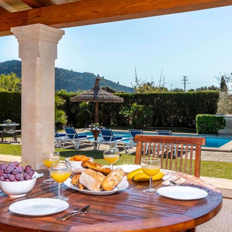 Charming 3 bedroomn villa with pool in Pollensa by Renthousing - Casa de 3 dormitorios - 2