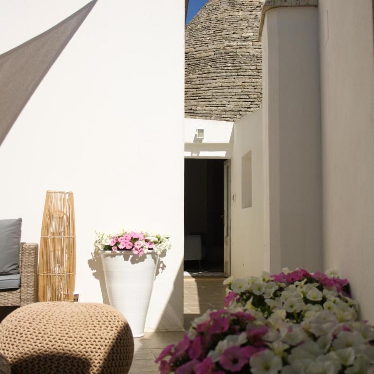 EnjoyTrulli - Unesco Site - Suite Deluxe con Vasca Idromassaggio - 61
