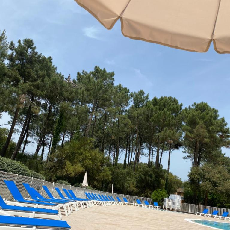 Appartement 3 pièces, 6 perso avec piscine chauffée en saison domaine du golf de Pinsolle - Appartement 2 Chambres - 19