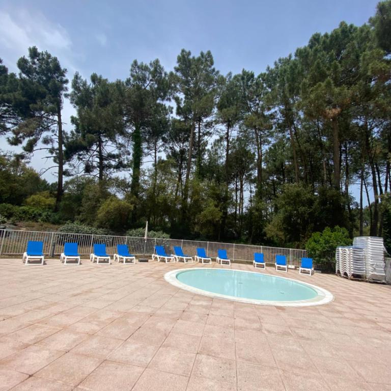 Appartement 3 pièces, 6 perso avec piscine chauffée en saison domaine du golf de Pinsolle - Appartement 2 Chambres - 16