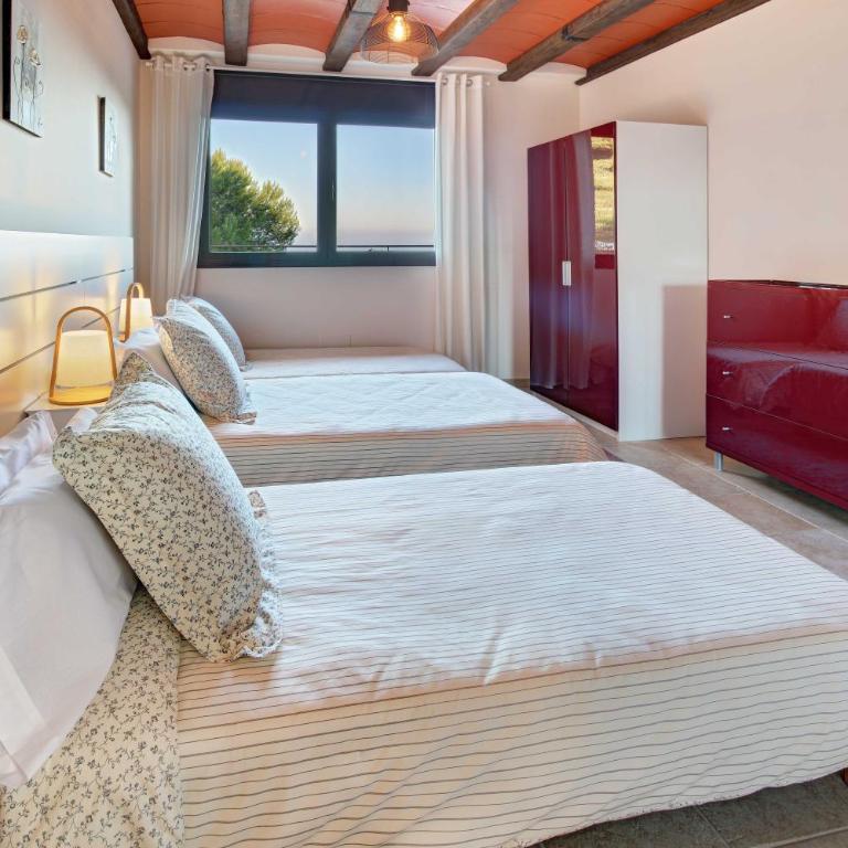 VILLA LA CALA with swimming pool & sea view, 10 min walk from the sea - Villa - 37