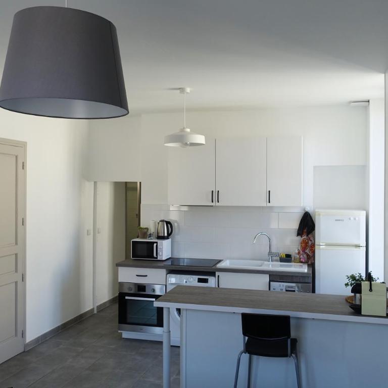 Maison Carrée/Coeur historique de Nîmes - Superbe Appt 55m² - Apartamento de 1 dormitorio - 7