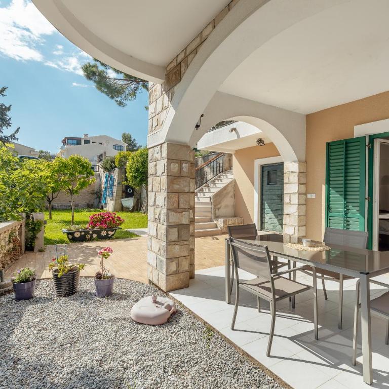 Apartmani Divna - One-Bedroom Apartment - 5