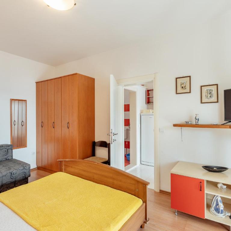Apartmani Divna - One-Bedroom Apartment - 10