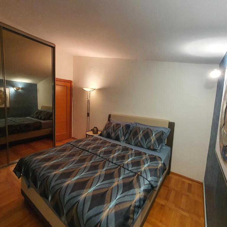 La Grande Apartments - Two-Bedroom Apartment - 14