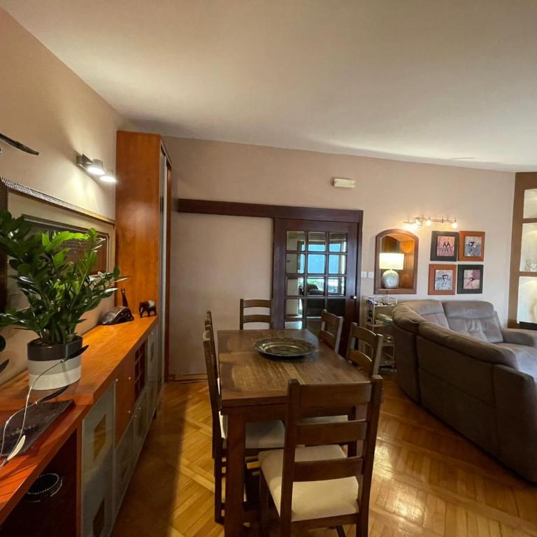 La Grande Apartments - Two-Bedroom Apartment - 6