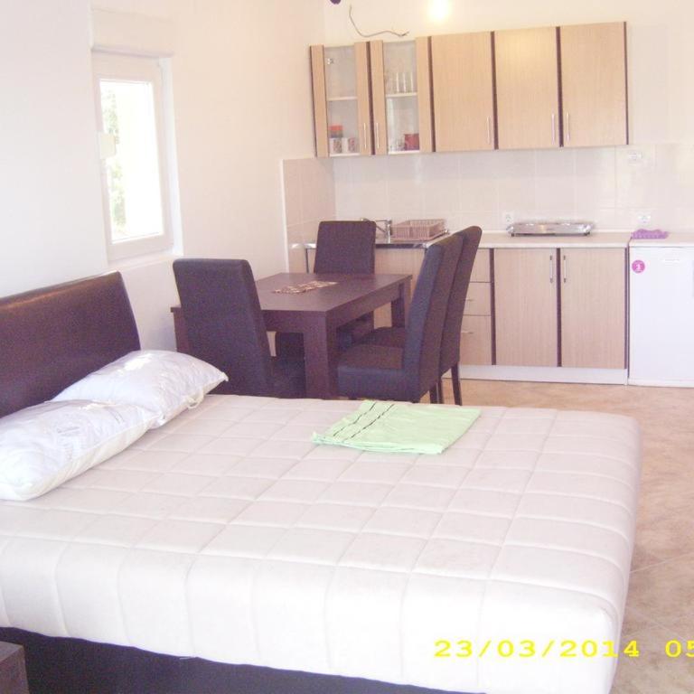 Apartmani Vukovic - Studio with Sea View - 6