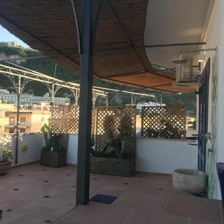 CasaMare - Luxury Apartment and Pool - Sorrento - One-Bedroom House - 19