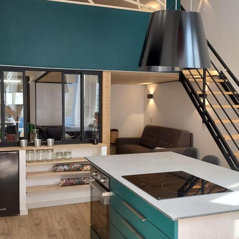 Louisa - One-Bedroom Apartment - 1