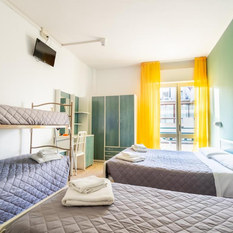 Hotel Viscount - Triple Room - 2