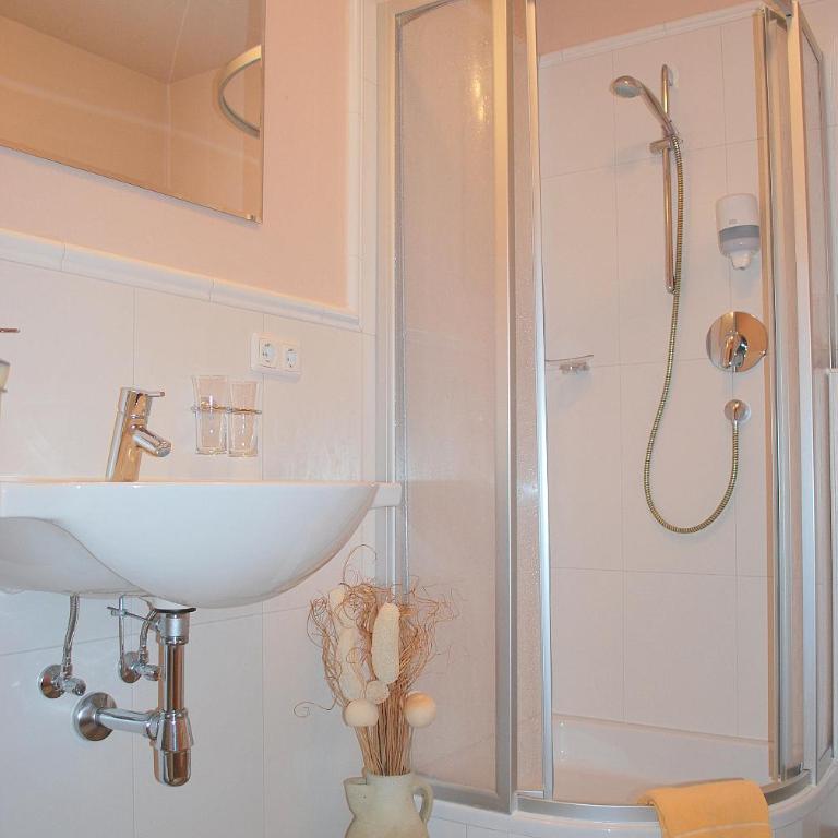 Berggasthof Bärnstatt - Großes Doppelzimmer - 6