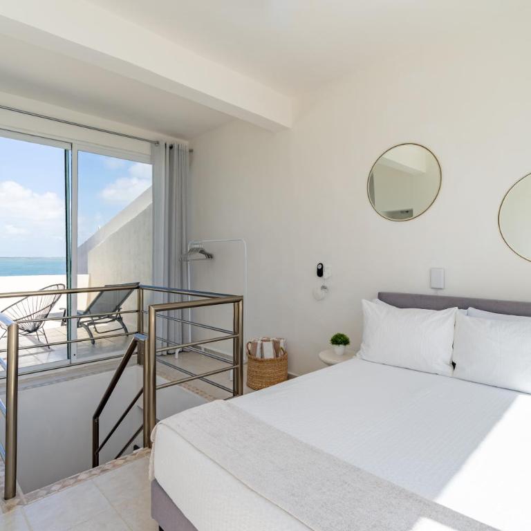 Beachfront Three-Story Coastal Penthouse, 3BR-3BA - Penthouse Apartment - 25