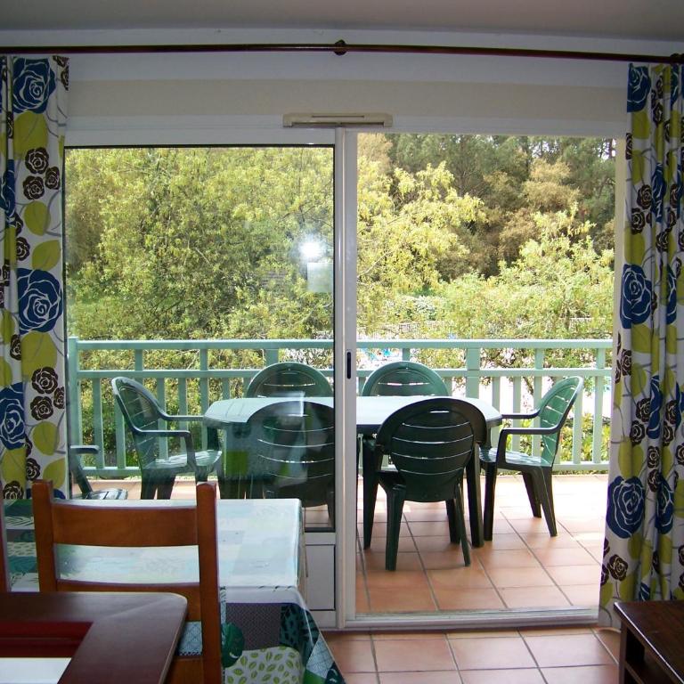 Bel appartement lumineux à Vieux Boucau avec piscine chauffée - Résidence Domaine du Golf de Pinsolle - Appartement avec Terrasse - 6