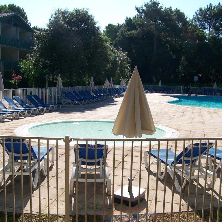 Bel appartement lumineux à Vieux Boucau avec piscine chauffée - Résidence Domaine du Golf de Pinsolle - Appartement avec Terrasse - 17