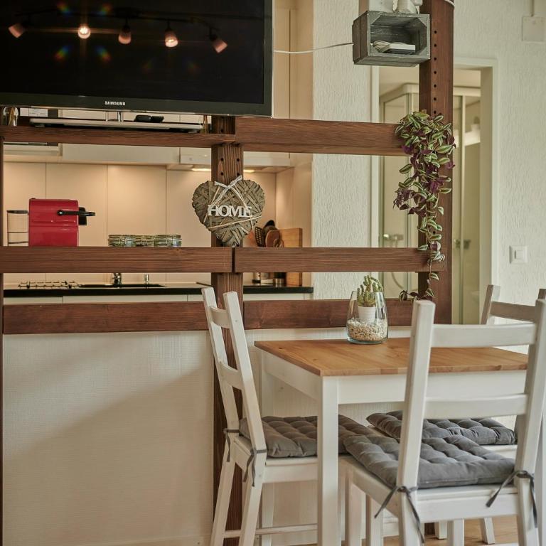 Stay Switzerland Apartments - Studio with Mountain View - 12