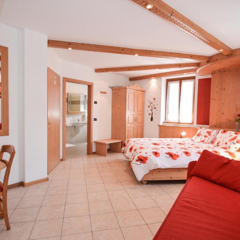 Bed and Breakfast Galet - Camera Familiare con Balcone - 2