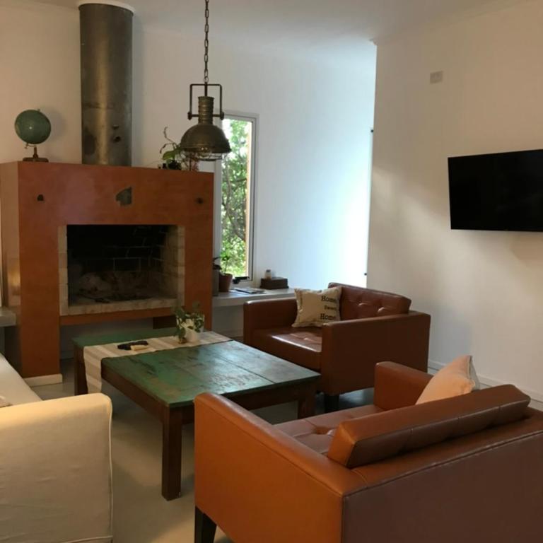 Casona alegre con pileta y patio - Casa de 2 dormitorios - 2
