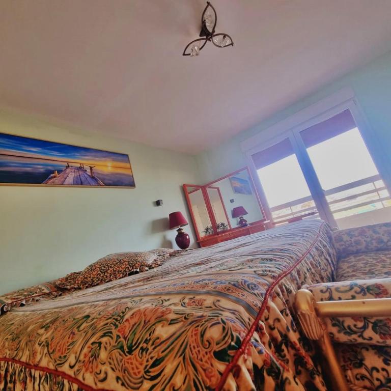 Penthouse with private pool, hot tub jacuzzi with sea views and chill-out zone, close to the sea - Three-Bedroom Apartment - 19