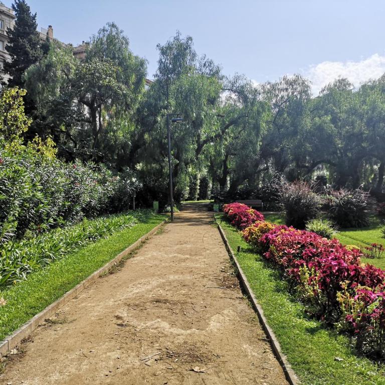 ApartEasy - Turo Park with lovely balcony - Two-Bedroom Apartment - 25
