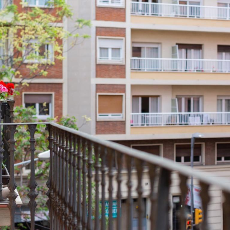 ApartEasy - Turo Park with lovely balcony - Two-Bedroom Apartment - 6