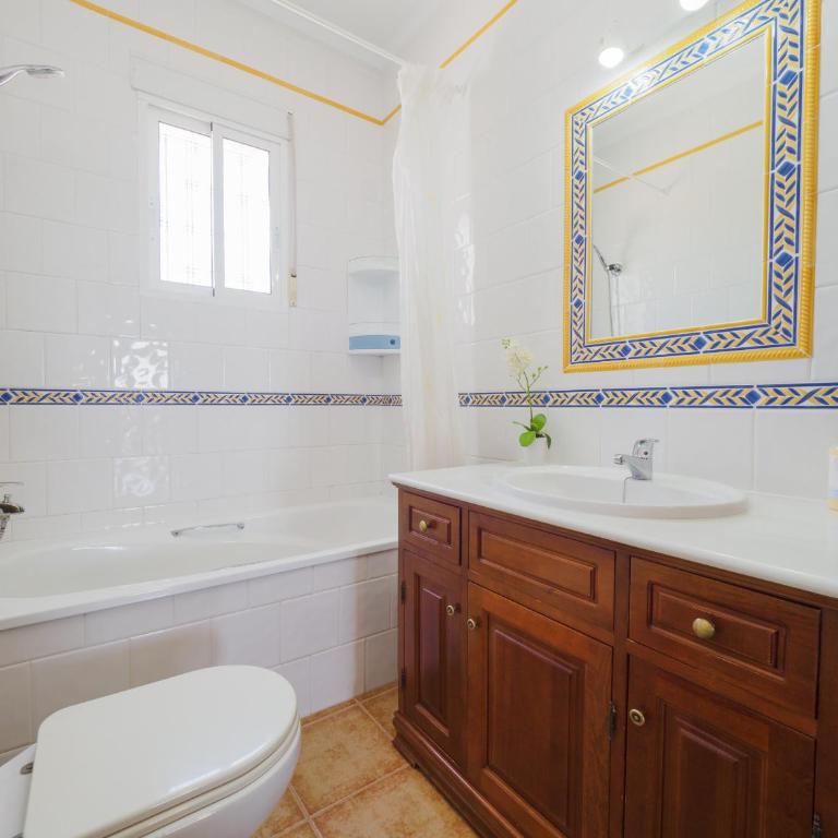Cubo's Finca Villaverde - Two-Bedroom House - 34